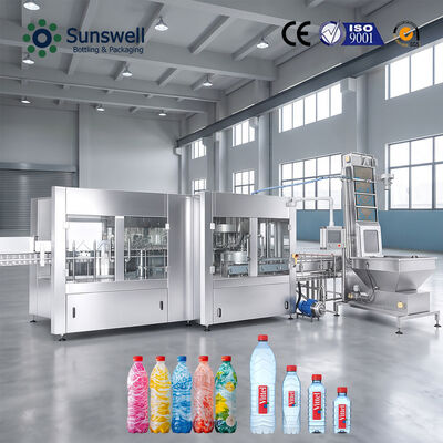 500 ml Botella de PET 24000BPH Línea de producción de embotellamiento de agua Máquina de llenado 3 en 1